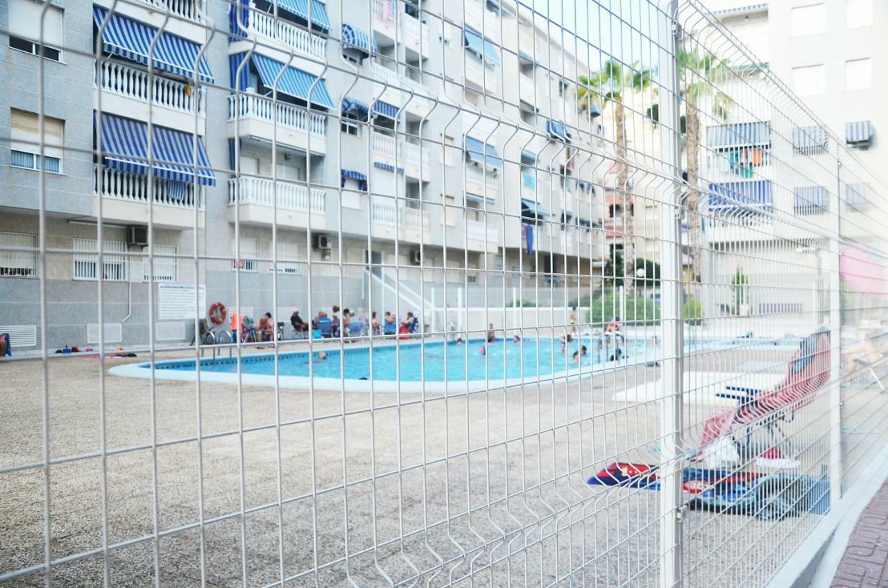Pretty Studio With Swimming Pool Torrevieja Exterior photo